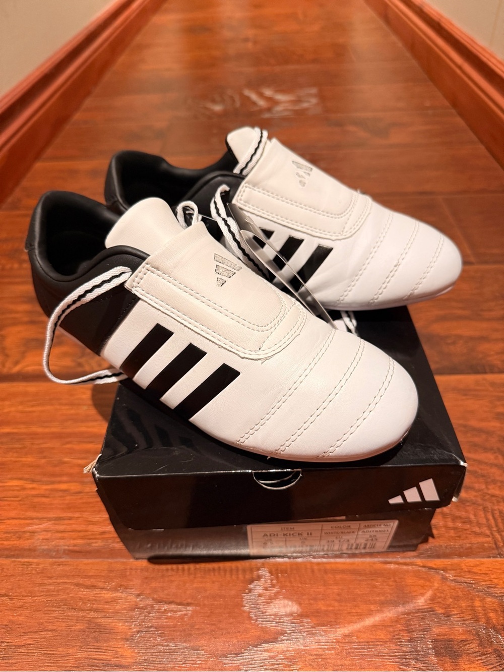 Adidas ADI-KICK II Taekwondo Shoes 6.5 size